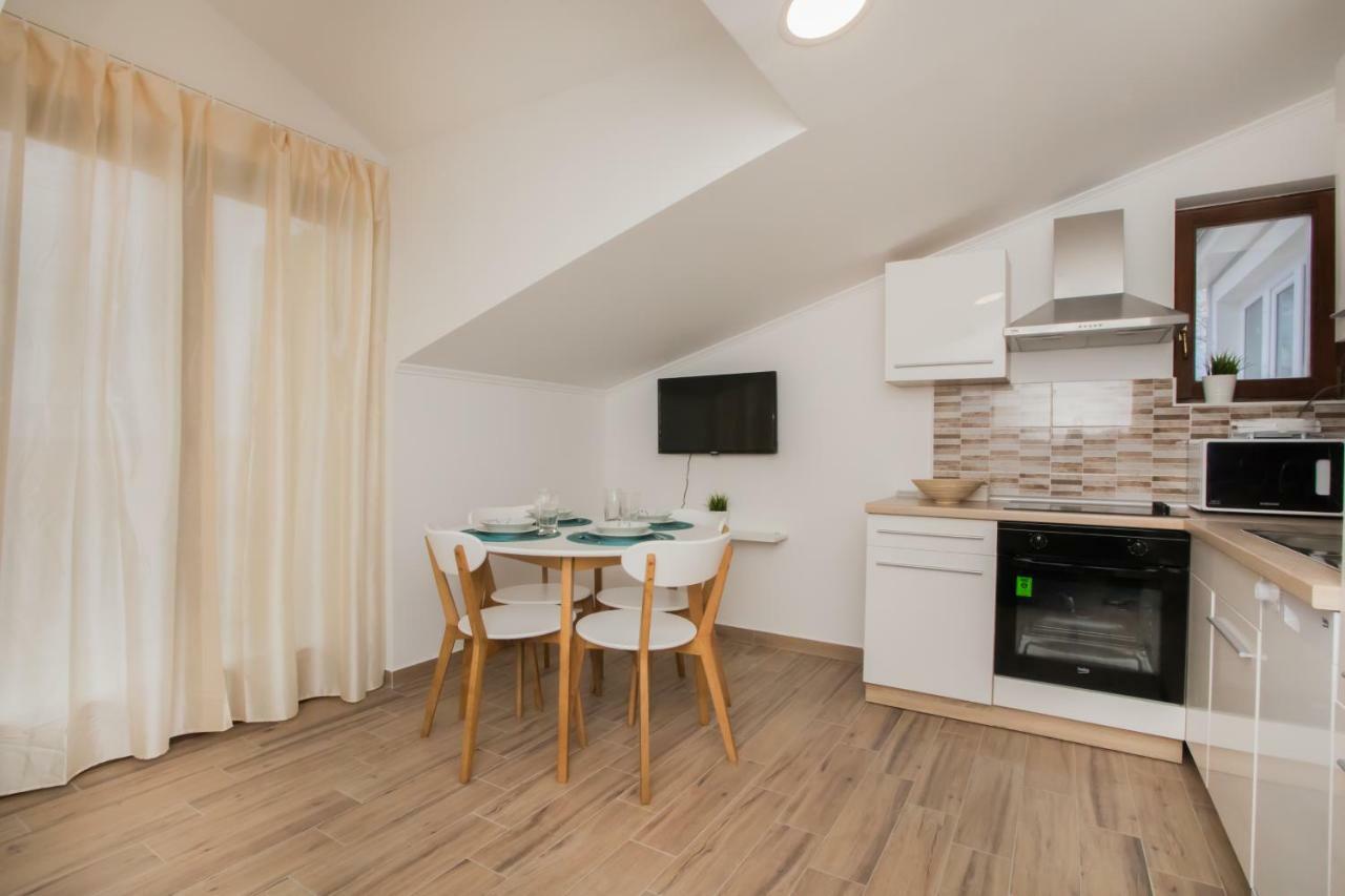 Apartments Tonka Sibenik Ngoại thất bức ảnh